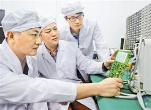 五一假期，他們選擇堅守崗位——致敬技術開發的青春力量